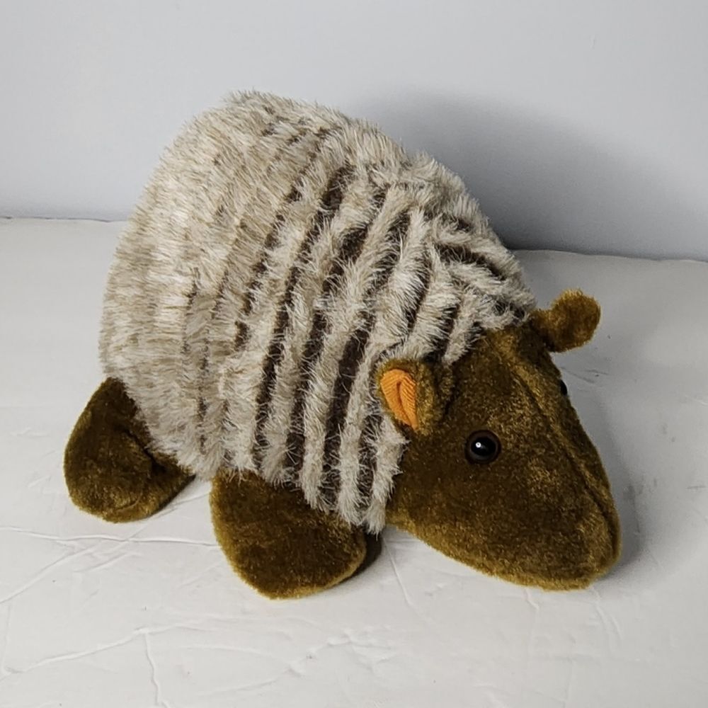 Buckaroo Bandits Armadillo Plush Stuffed Animal 12" Toy